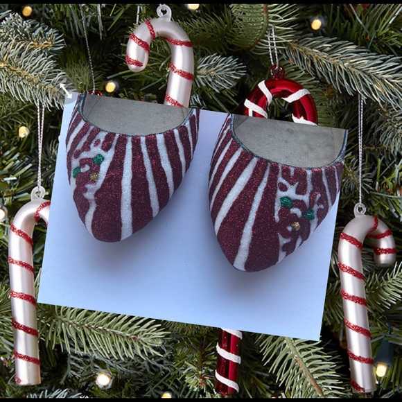 Women’s Christmas Candy Cane Custom Glitter Flats - Picture 3 of 10